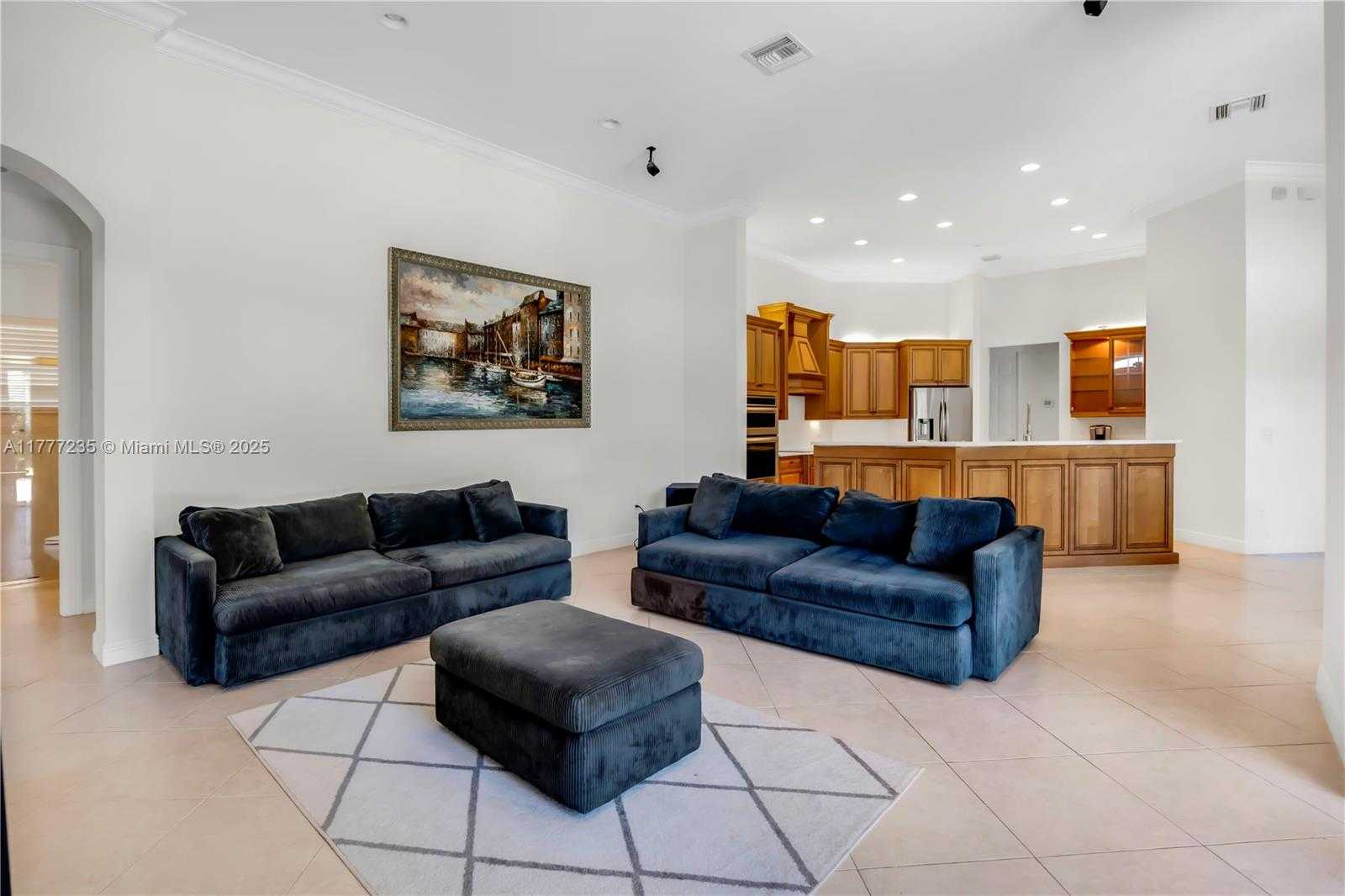 Small Image of 3432 DOVECOTE MEADOW LN, Davie Number 16