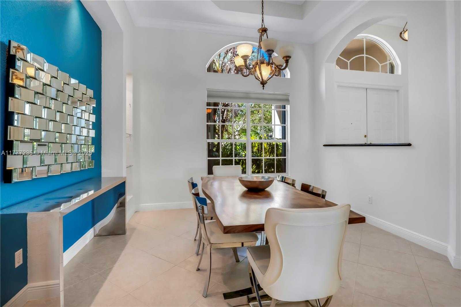 Small Image of 3432 DOVECOTE MEADOW LN, Davie Number 19
