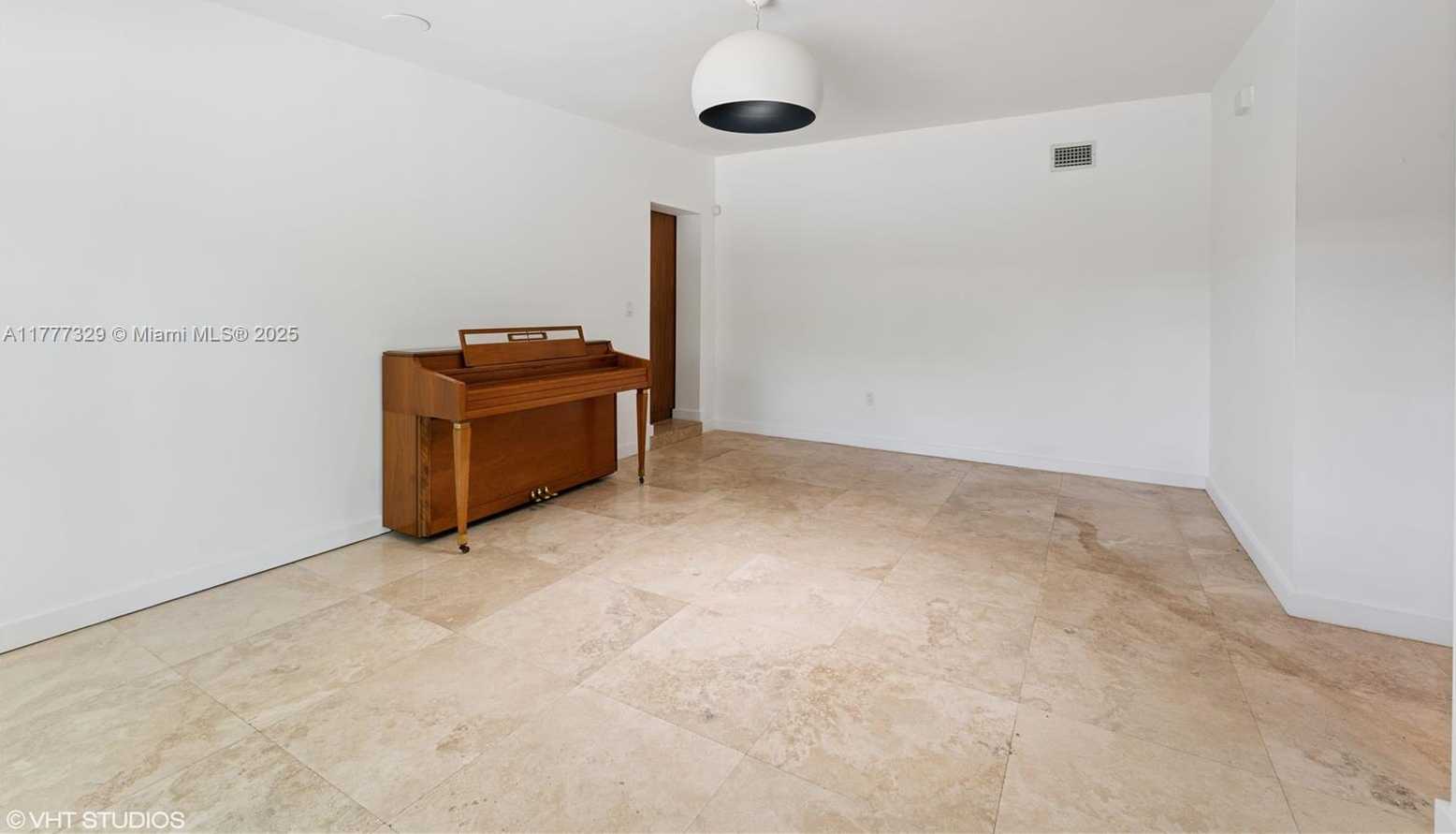 Small Image of 2180 NORTH EAST 191ST DR, North Miami Beach Number 17