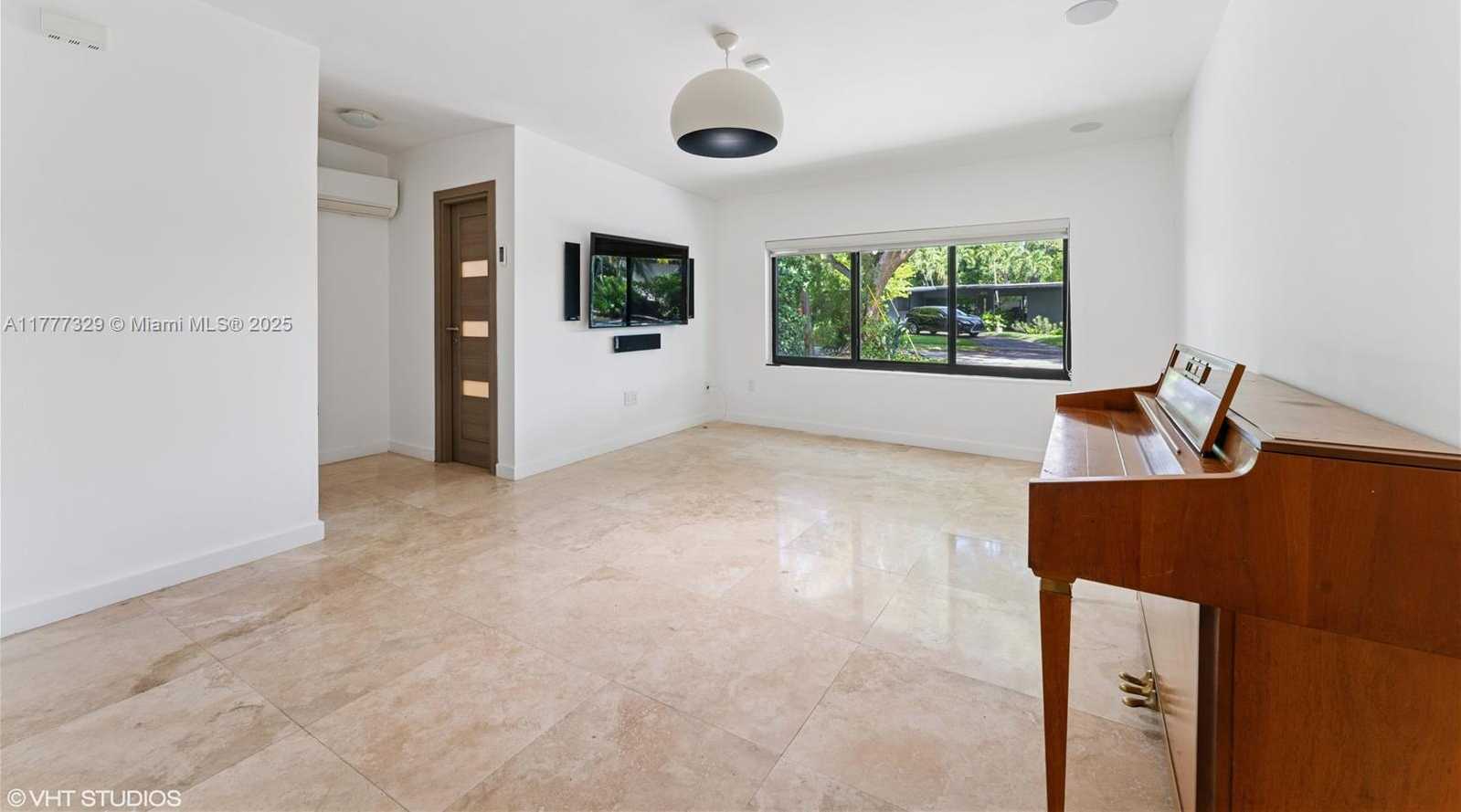 Small Image of 2180 NORTH EAST 191ST DR, North Miami Beach Number 18