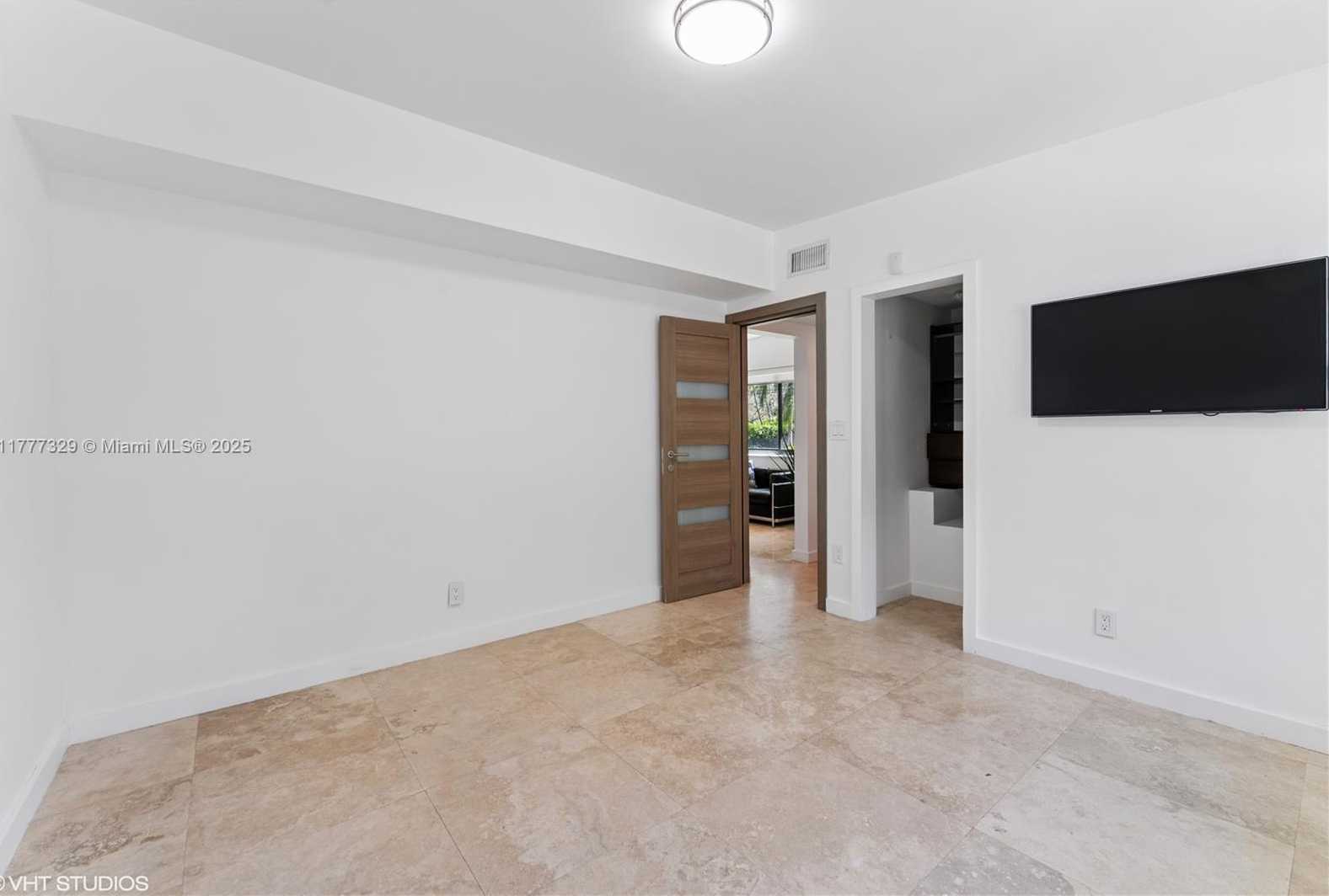 Small Image of 2180 NORTH EAST 191ST DR, North Miami Beach Number 24