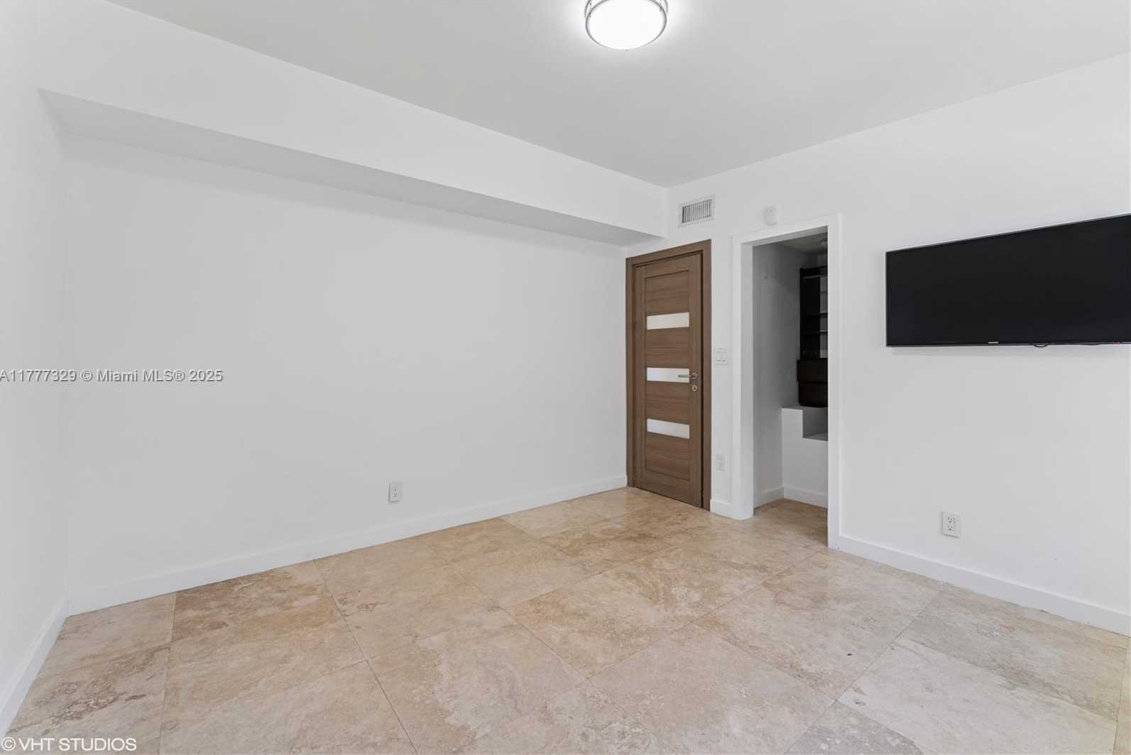 Small Image of 2180 NORTH EAST 191ST DR, North Miami Beach Number 25