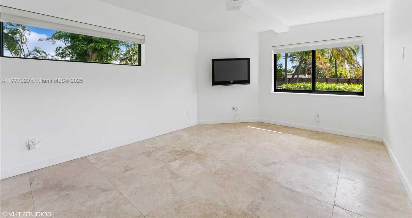 Small Image of 2180 NORTH EAST 191ST DR, North Miami Beach Number 29