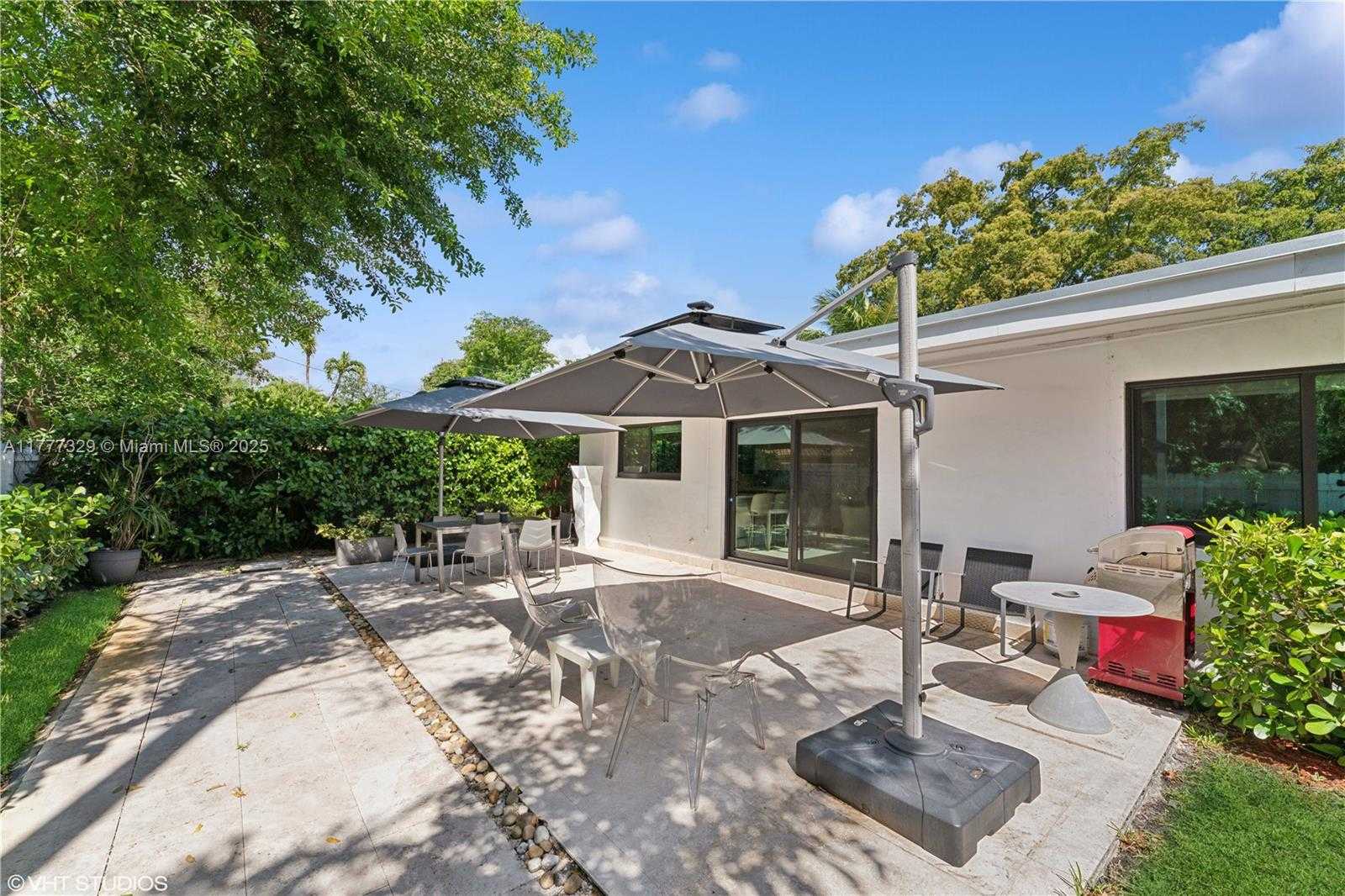 Small Image of 2180 NORTH EAST 191ST DR, North Miami Beach Number 36