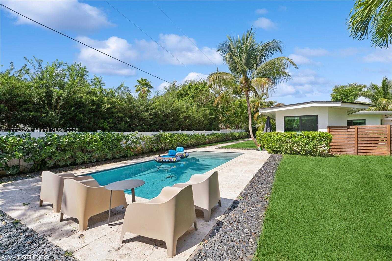 Small Image of 2180 NORTH EAST 191ST DR, North Miami Beach Number 42