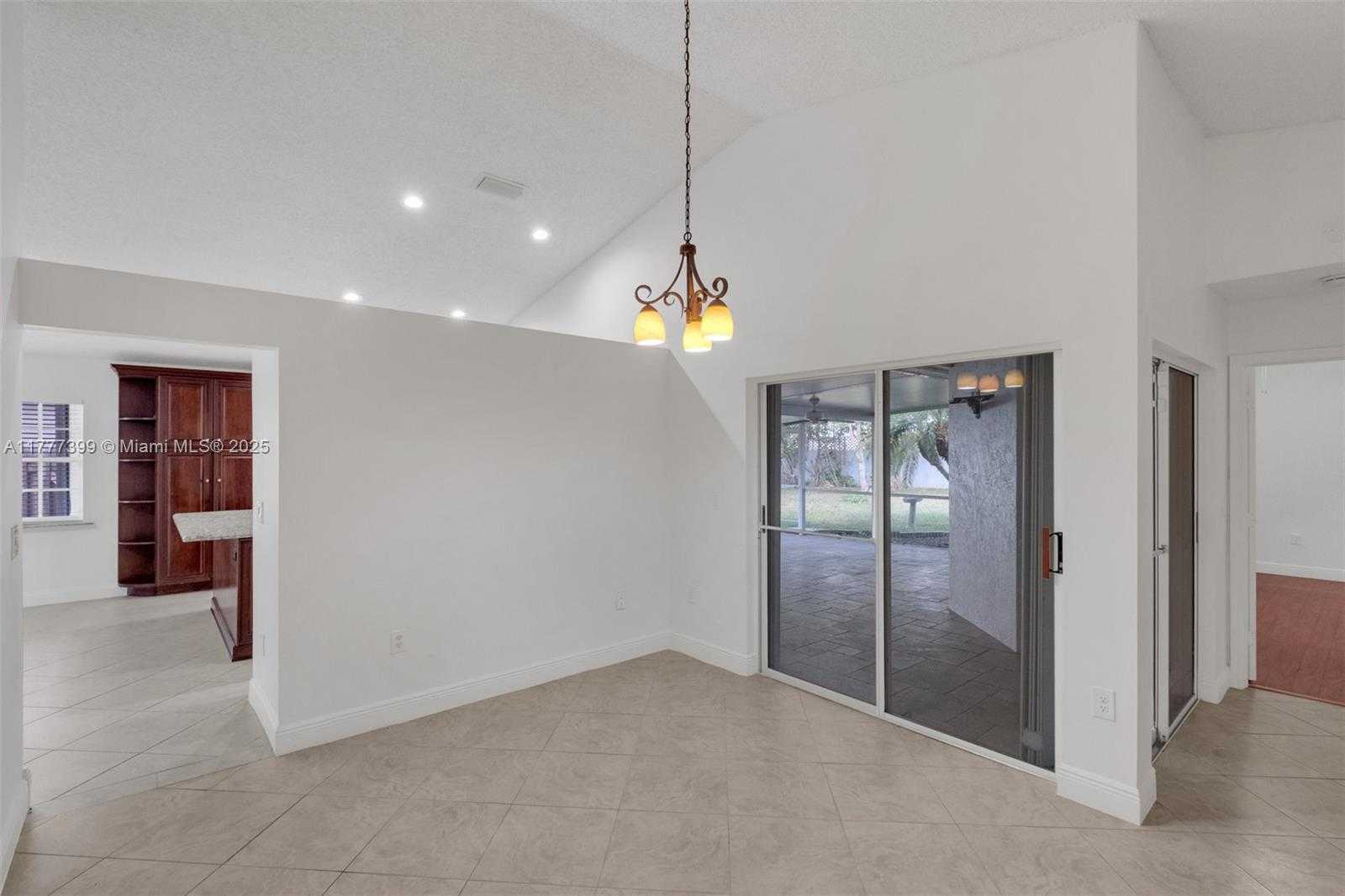 Small Image of 24 GABLES BLVD, Weston Number 18