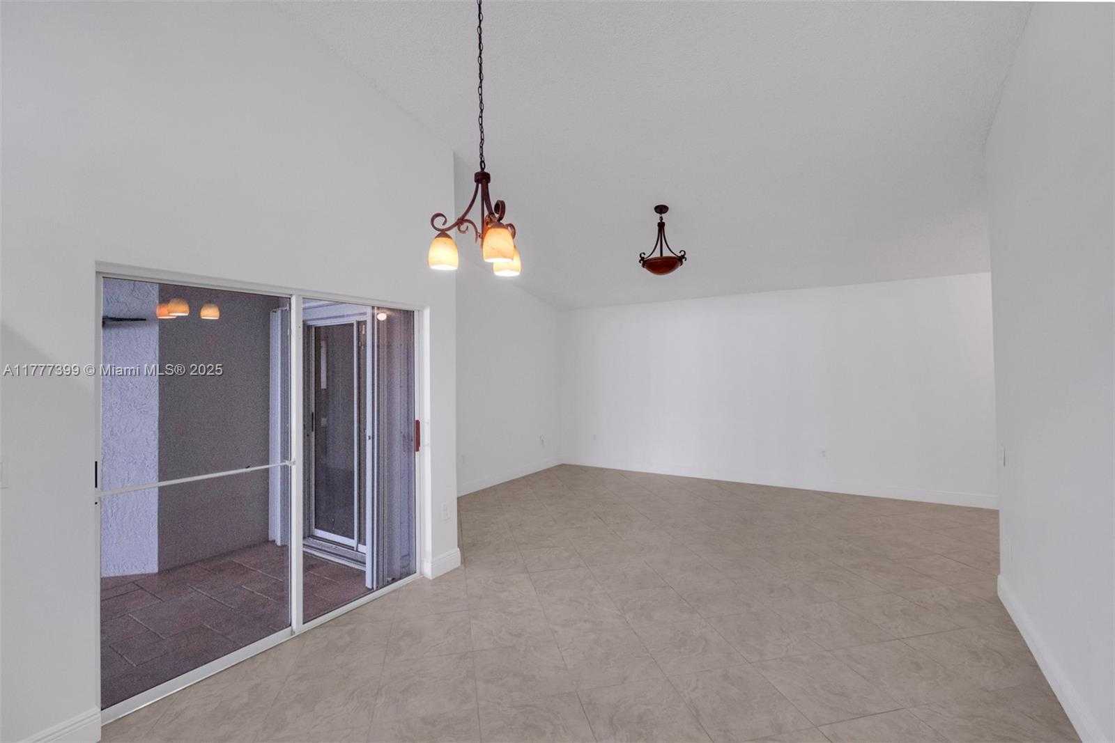 Small Image of 24 GABLES BLVD, Weston Number 19