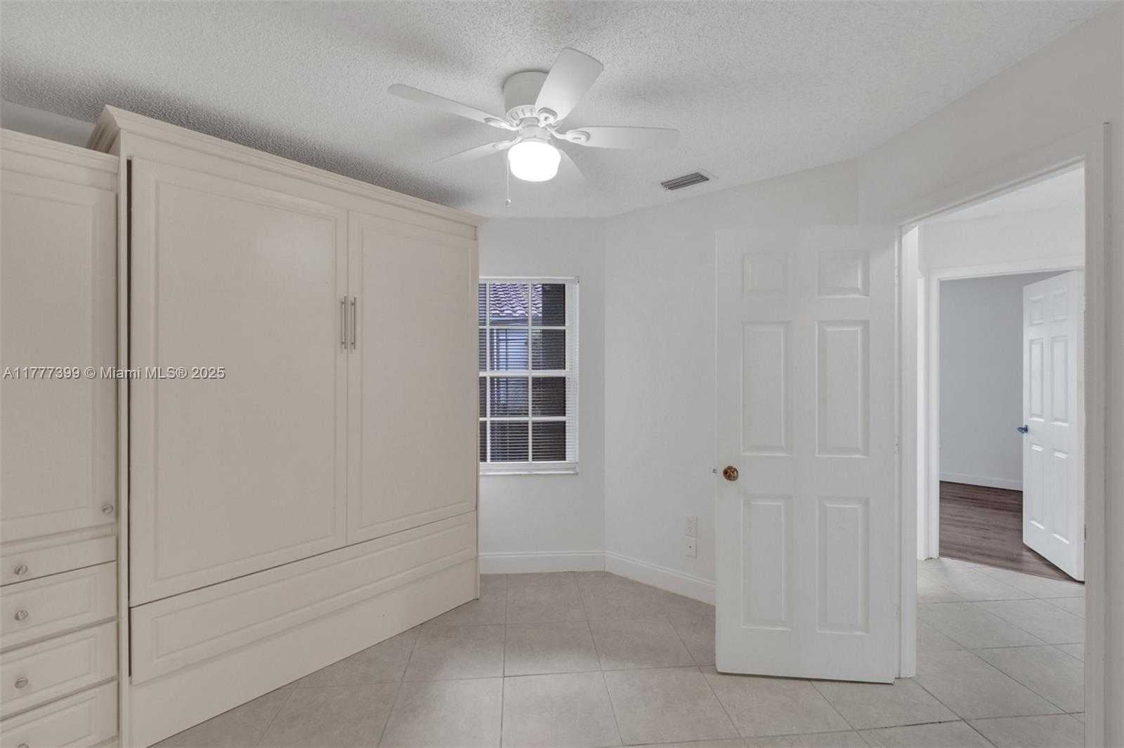 Small Image of 24 GABLES BLVD, Weston Number 29