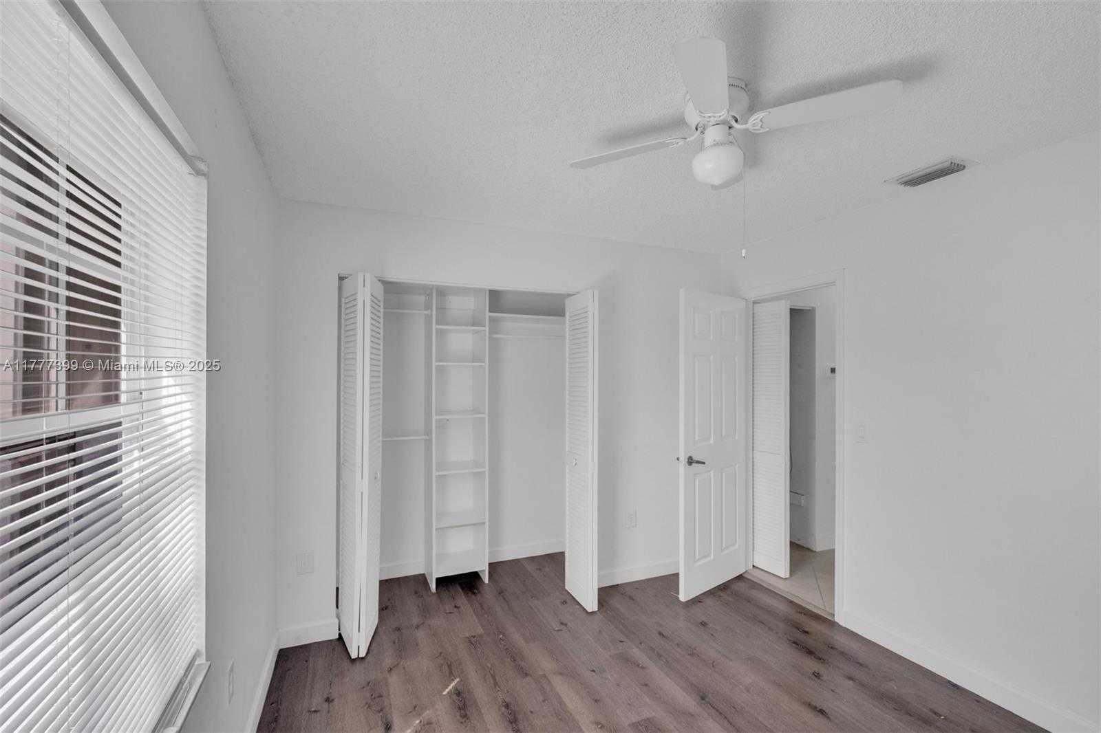 Small Image of 24 GABLES BLVD, Weston Number 37