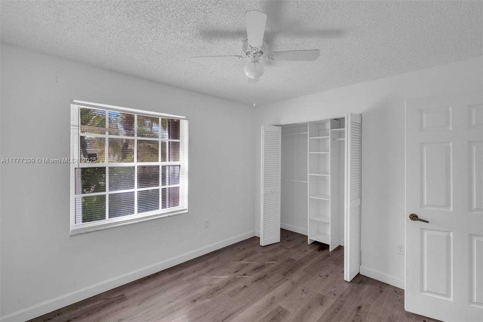 Small Image of 24 GABLES BLVD, Weston Number 44