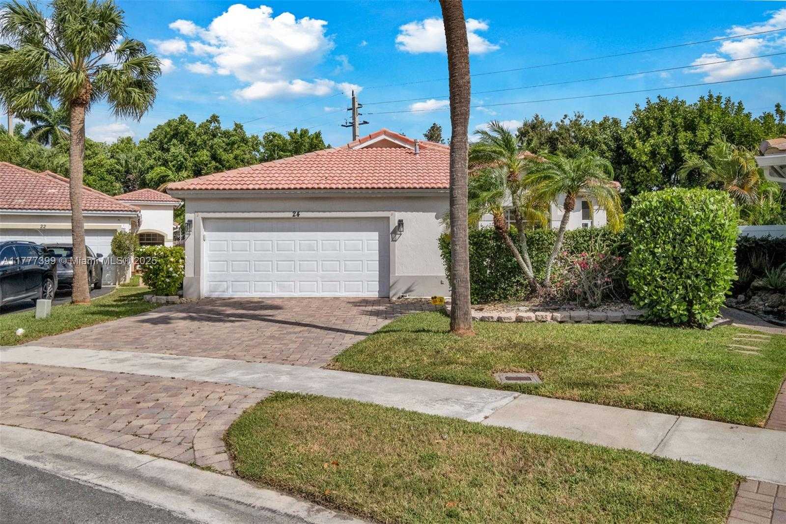 Small Image of 24 GABLES BLVD, Weston Number 9