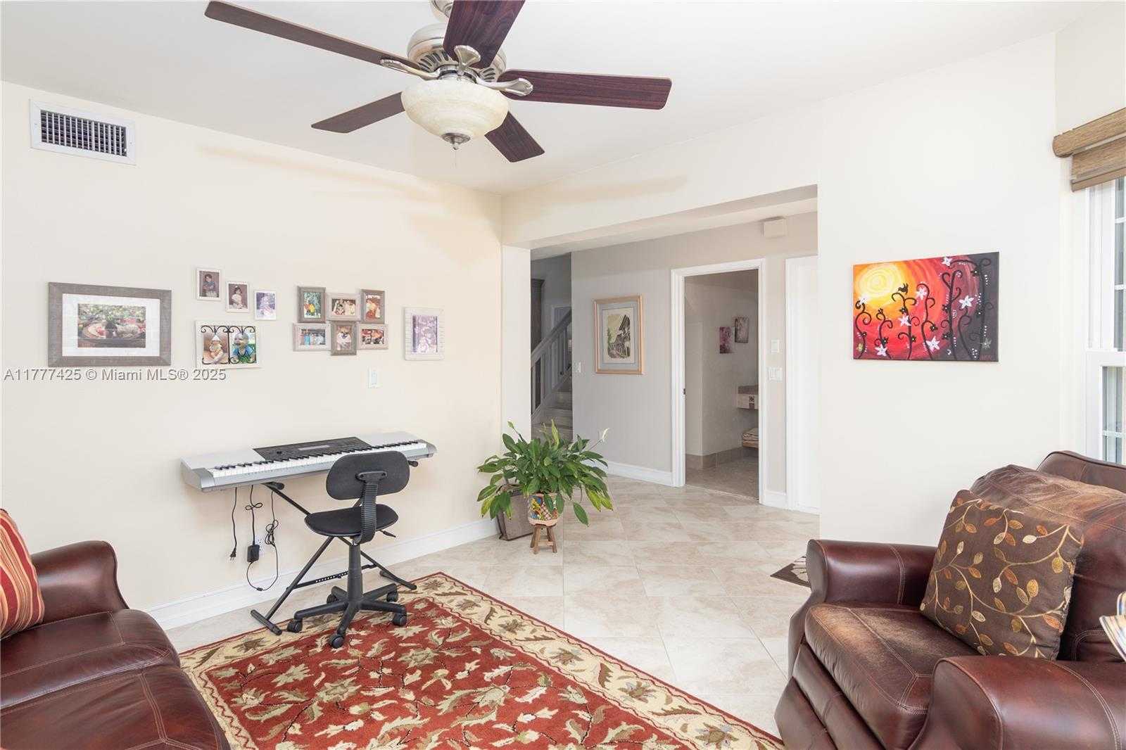 Small Image of 10263 ISLANDER DR, Boca Raton Number 13