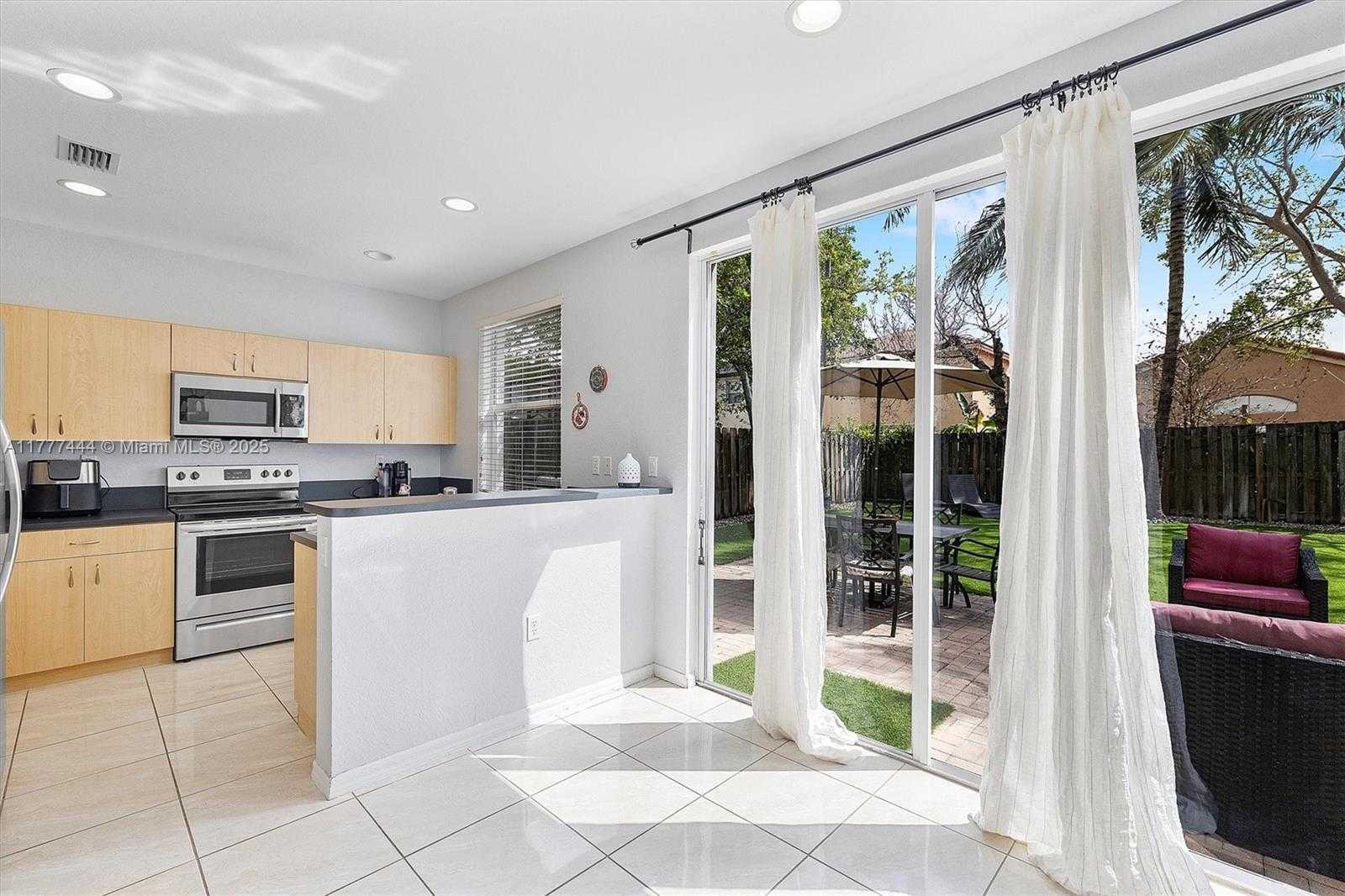 Small Image of 1431 SOUTH EAST 18TH TERRACE, Homestead Number 10