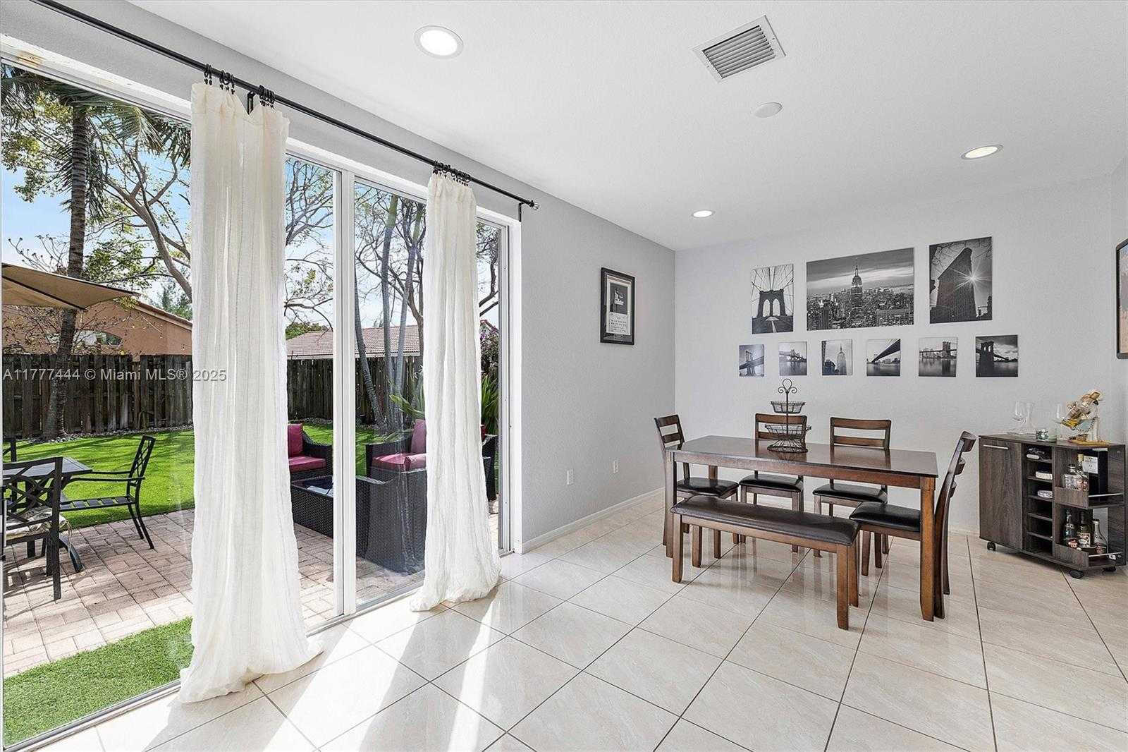 Small Image of 1431 SOUTH EAST 18TH TERRACE, Homestead Number 14