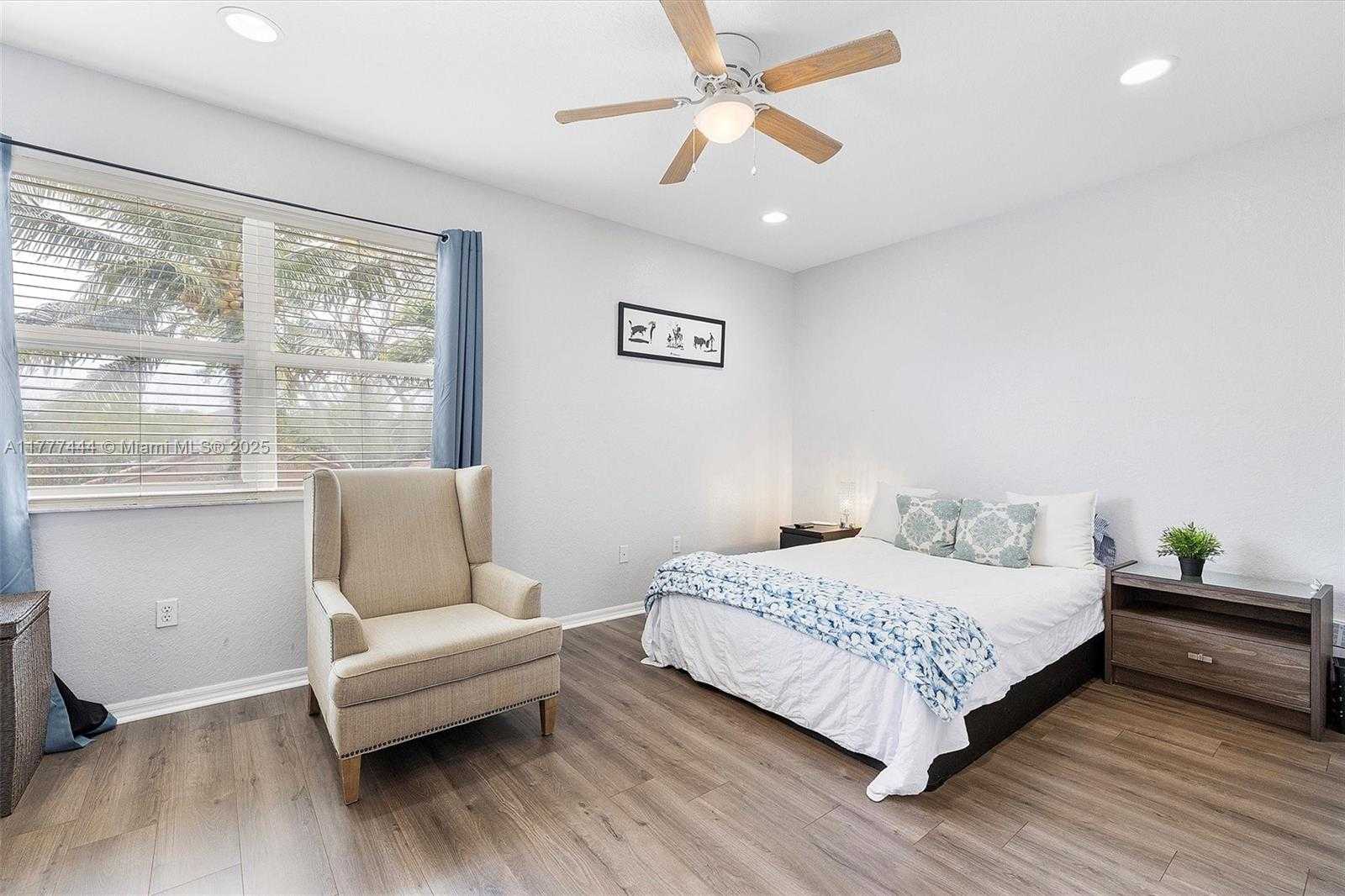 Small Image of 1431 SOUTH EAST 18TH TERRACE, Homestead Number 24