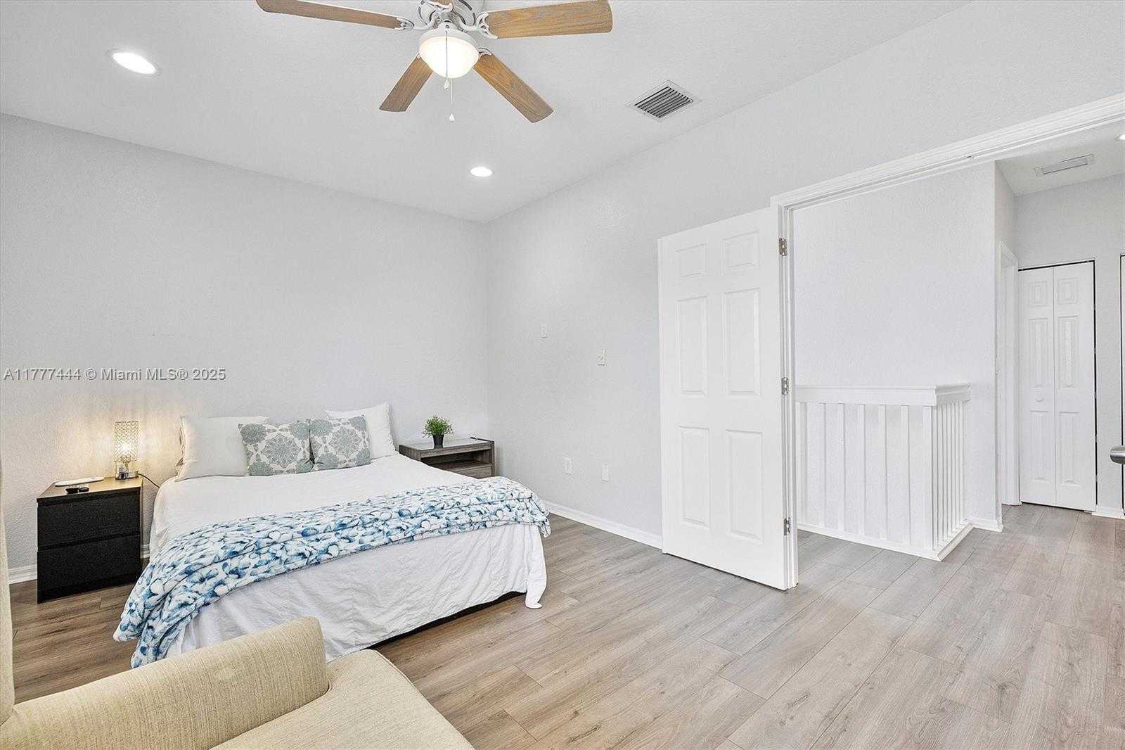 Small Image of 1431 SOUTH EAST 18TH TERRACE, Homestead Number 25