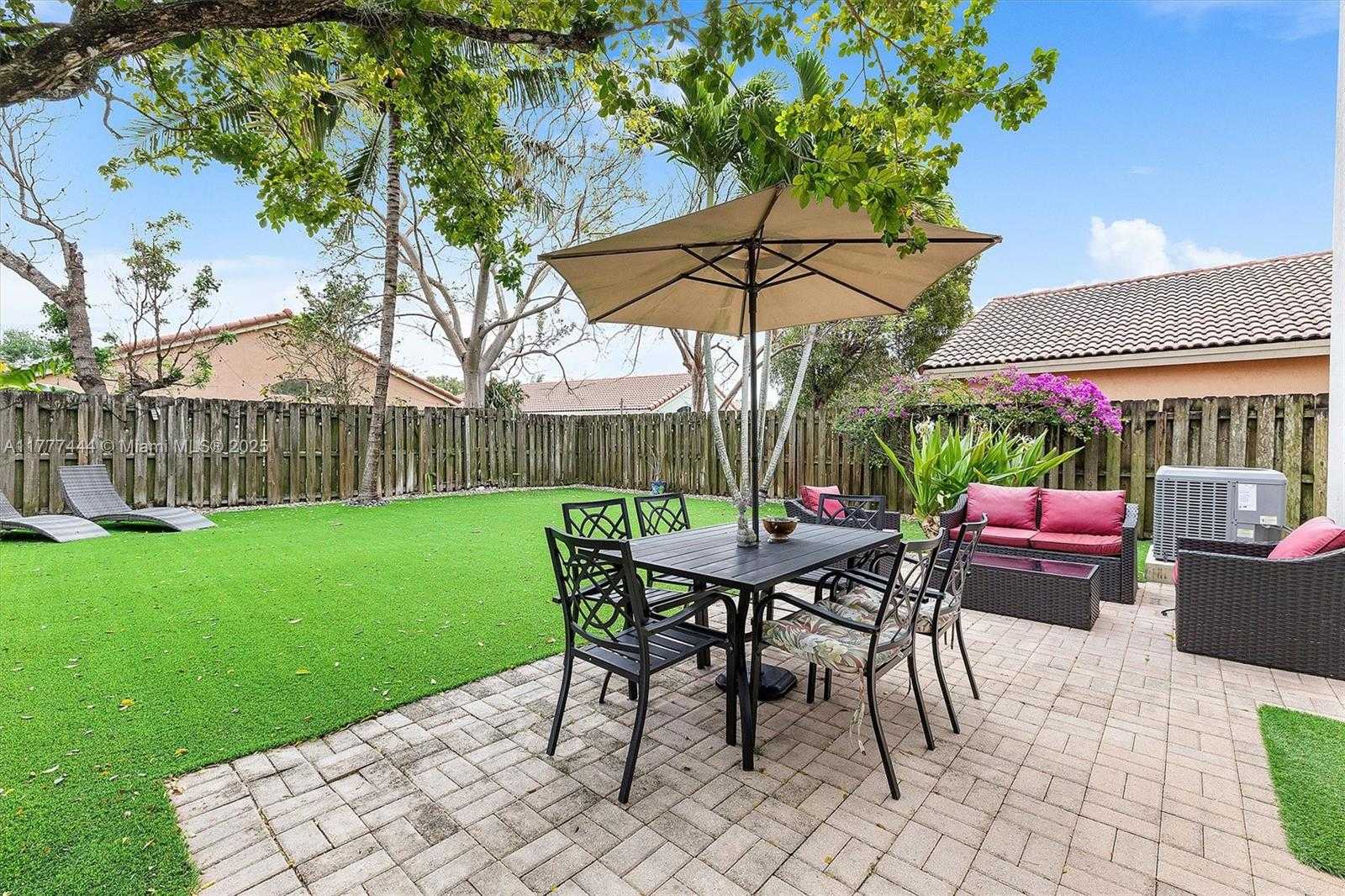 Small Image of 1431 SOUTH EAST 18TH TERRACE, Homestead Number 32