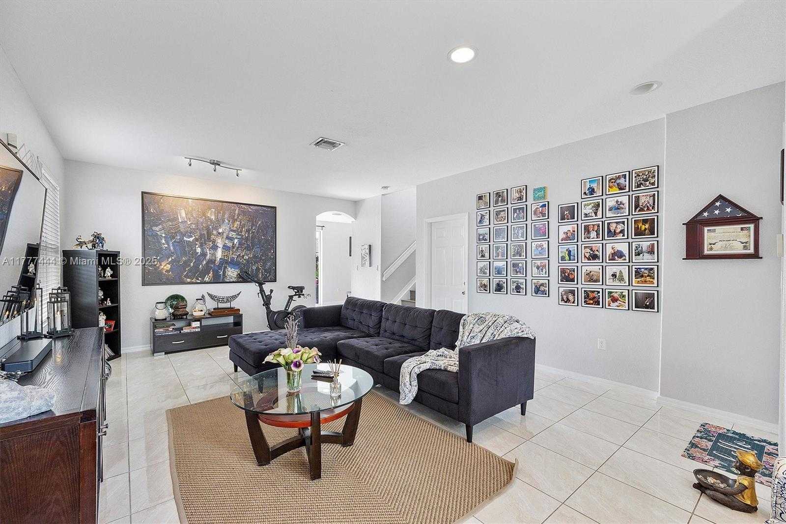 Small Image of 1431 SOUTH EAST 18TH TERRACE, Homestead Number 4