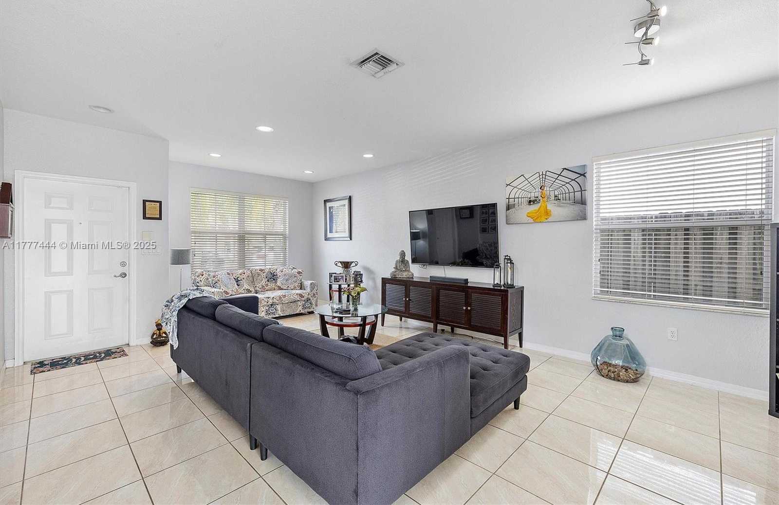 Small Image of 1431 SOUTH EAST 18TH TERRACE, Homestead Number 6