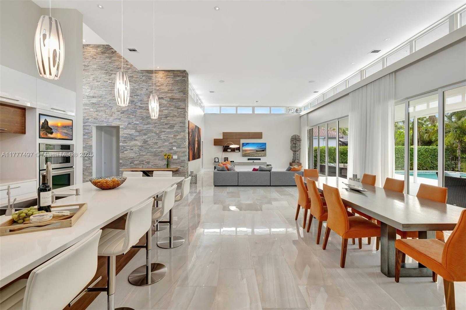 Small Image of 907 DIPLOMAT PKWY, Hallandale Beach Number 15