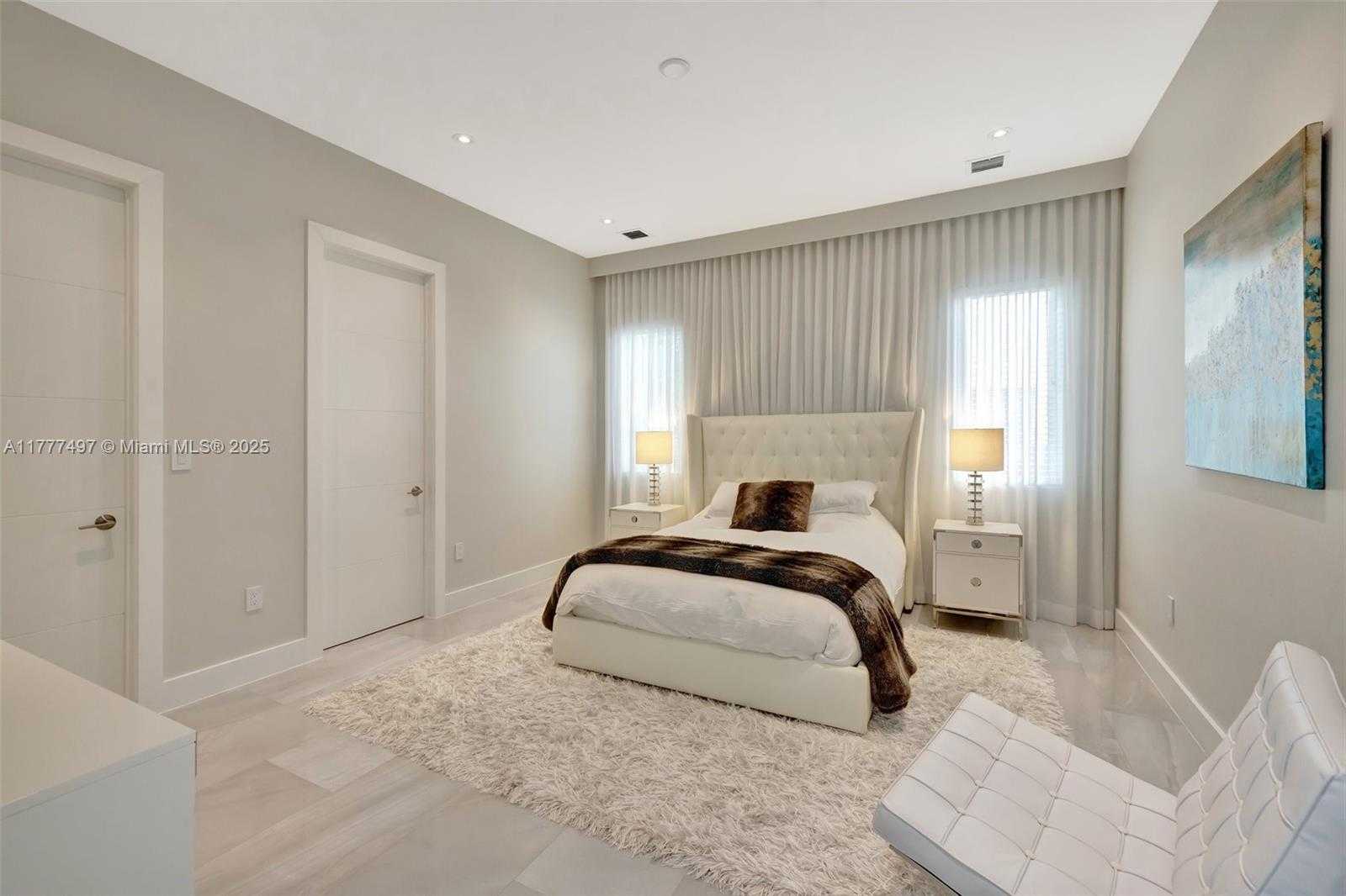 Small Image of 907 DIPLOMAT PKWY, Hallandale Beach Number 33