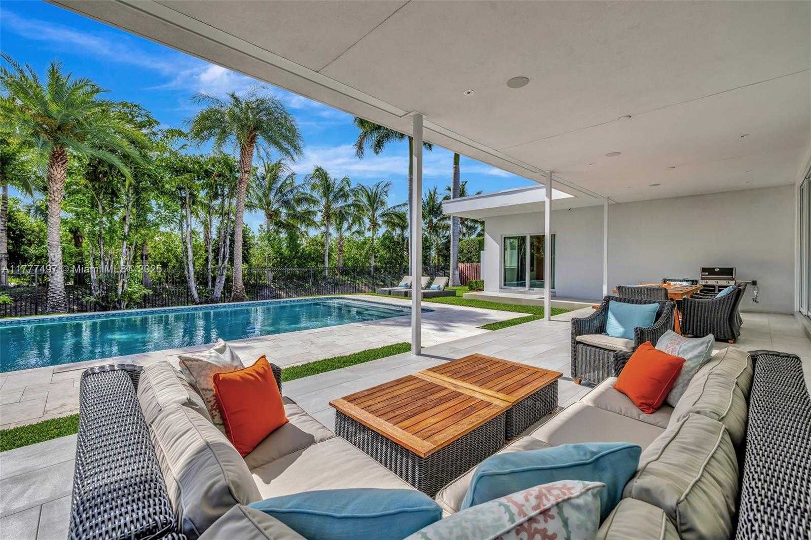 Small Image of 907 DIPLOMAT PKWY, Hallandale Beach Number 42