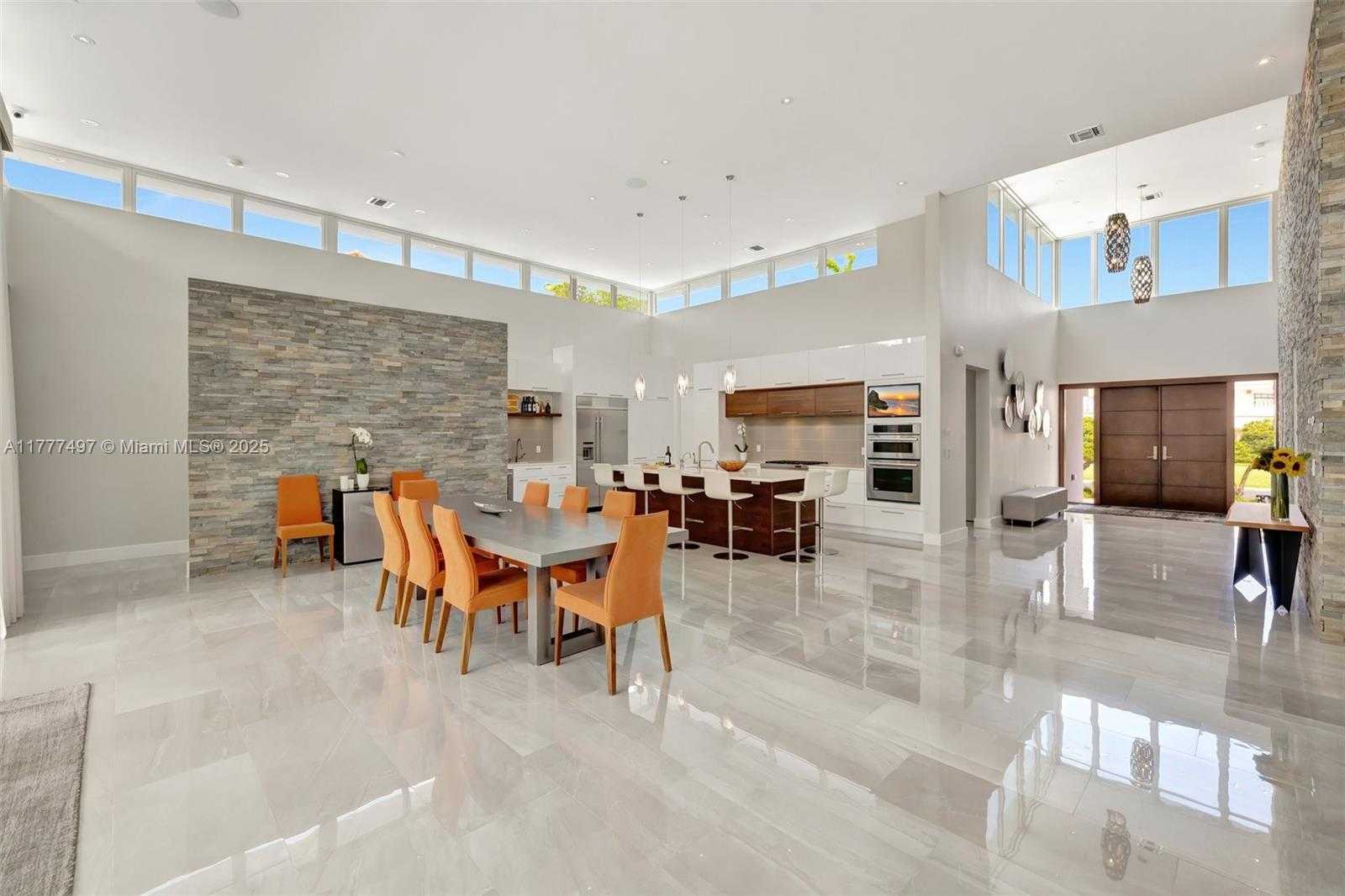 Small Image of 907 DIPLOMAT PKWY, Hallandale Beach Number 9
