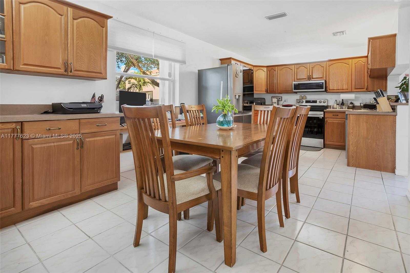 Small Image of 11992 NORTH WEST 13TH ST, Pembroke Pines Number 17