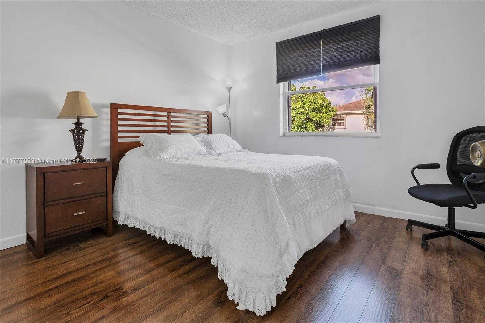 Small Image of 11992 NORTH WEST 13TH ST, Pembroke Pines Number 26