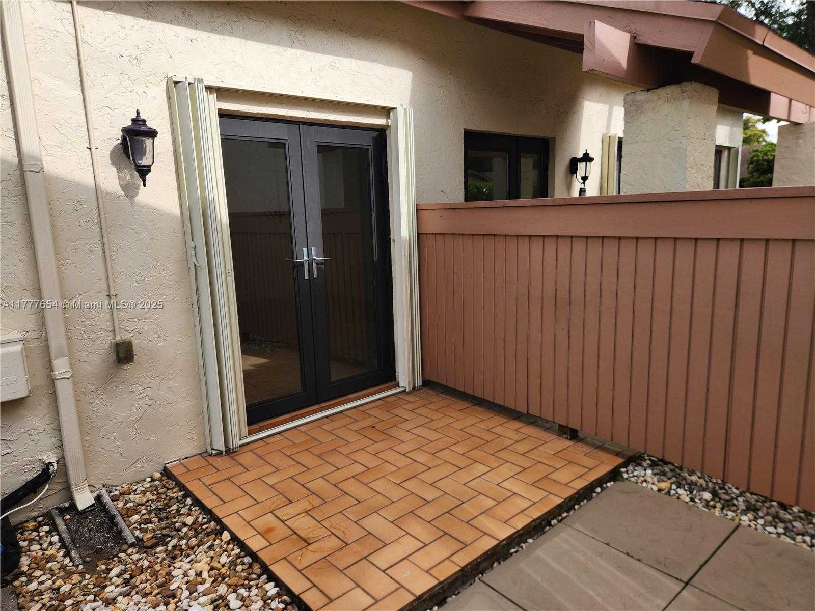 Small Image of 4481 CORDIA CIR, Coconut Creek Number 16