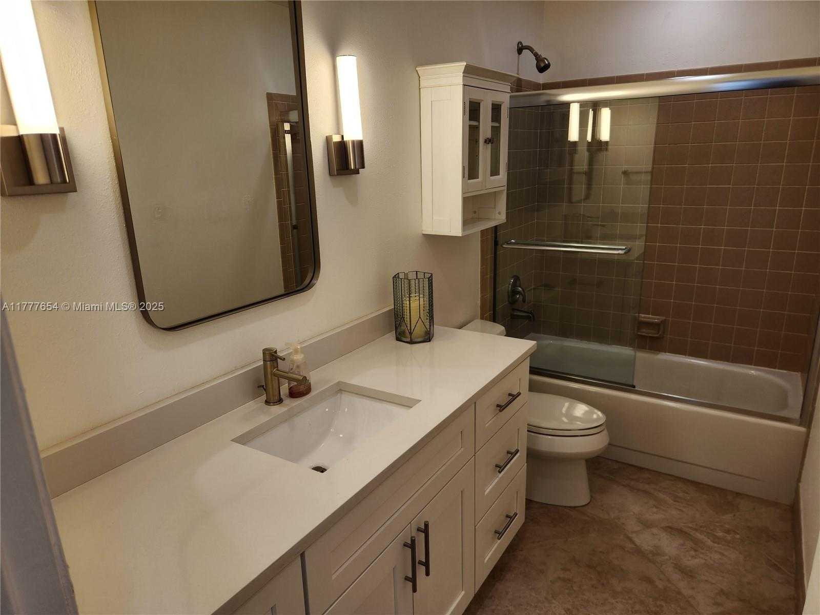 Small Image of 4481 CORDIA CIR, Coconut Creek Number 8