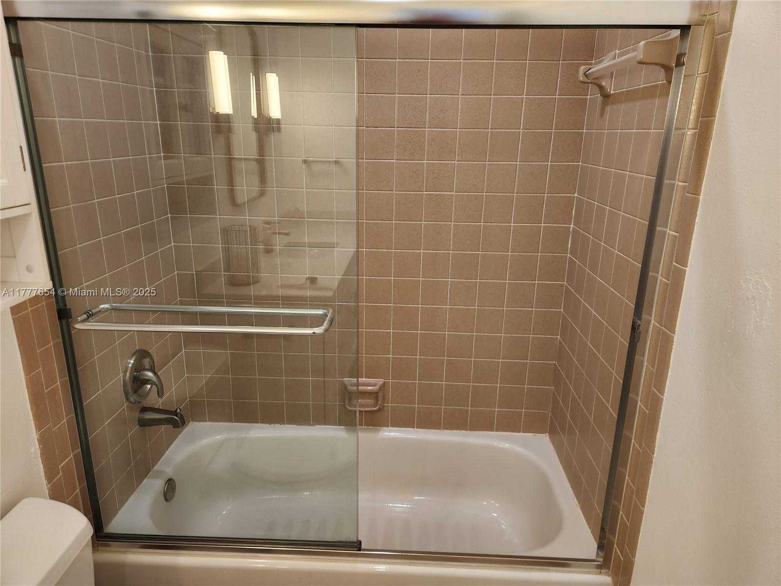 Small Image of 4481 CORDIA CIR, Coconut Creek Number 9