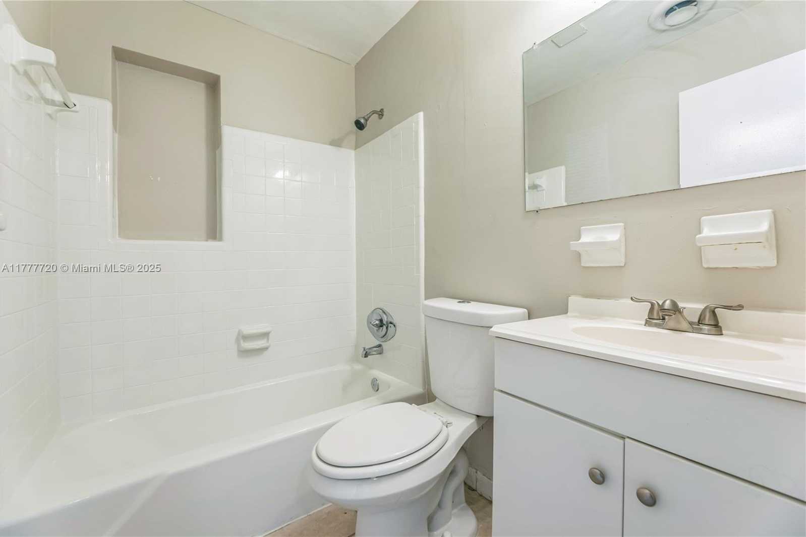 Small Image of 5810 SOUTH WEST 54TH AVE, Davie Number 11