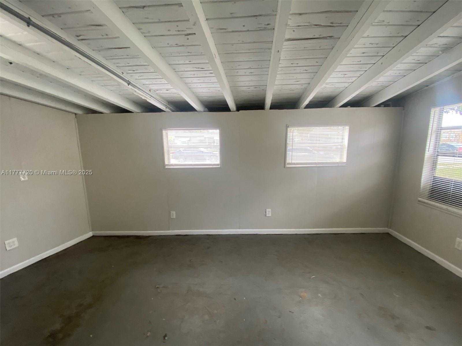 Small Image of 5810 SOUTH WEST 54TH AVE, Davie Number 24