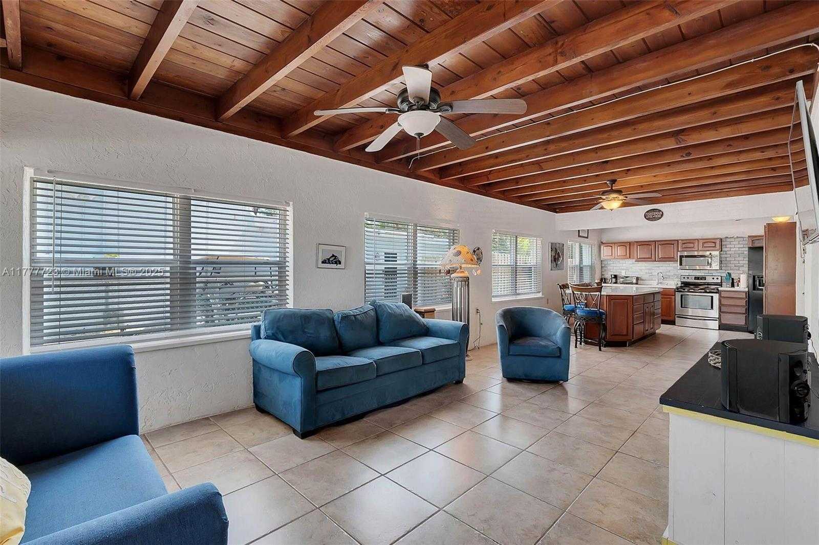 Small Image of 108 LONG BEN DR, Key Largo Number 17