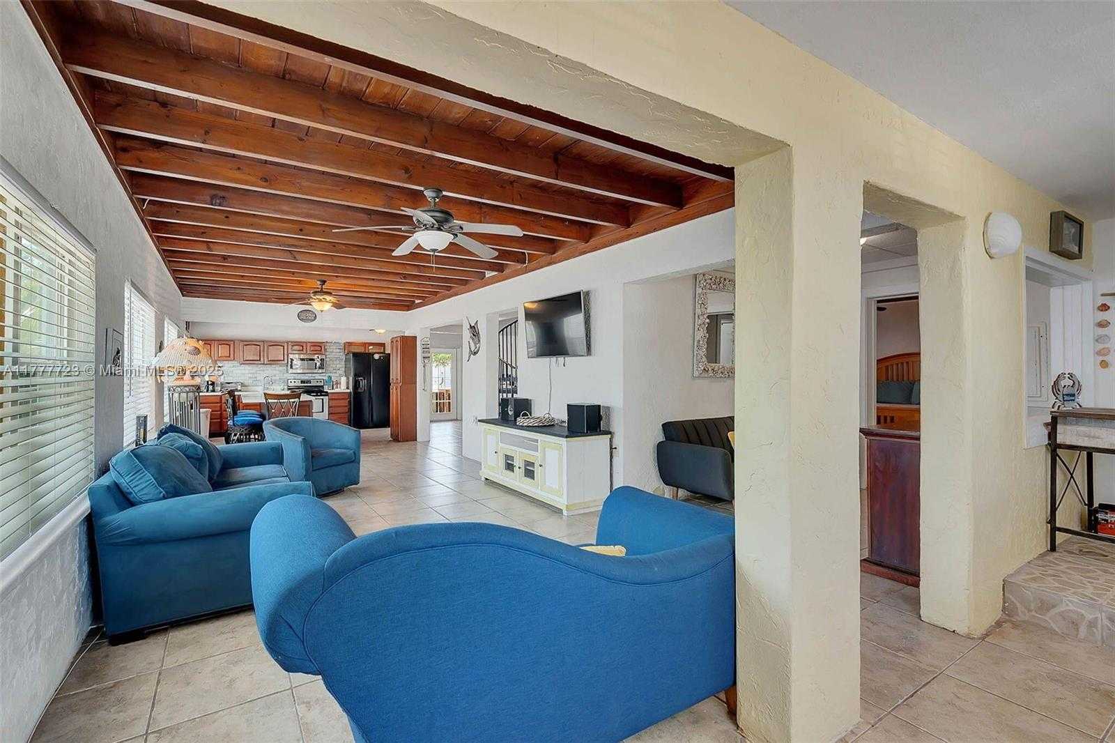 Small Image of 108 LONG BEN DR, Key Largo Number 19