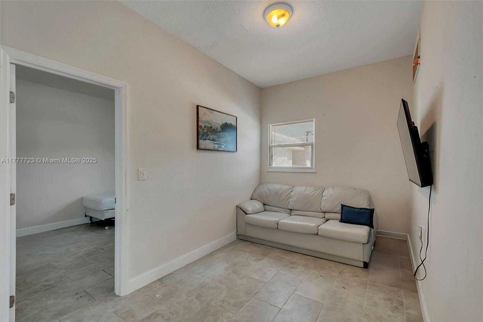 Small Image of 108 LONG BEN DR, Key Largo Number 27