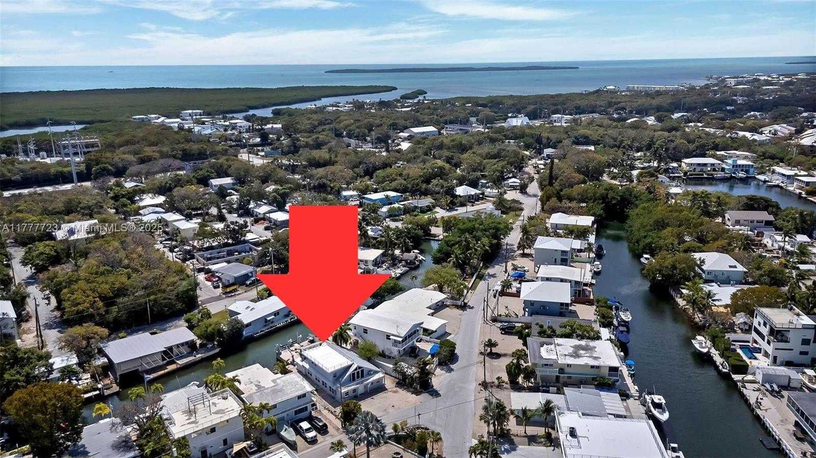 Small Image of 108 LONG BEN DR, Key Largo Number 6