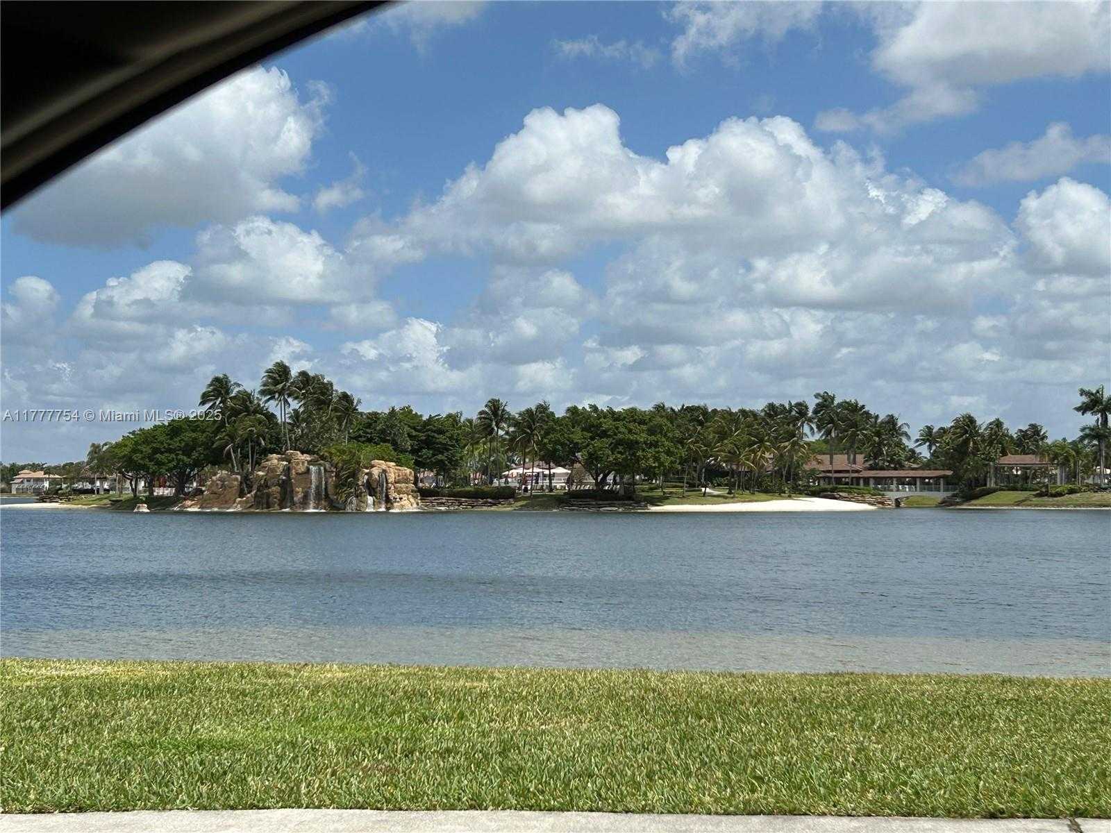 Small Image of 11244, Doral Number 46