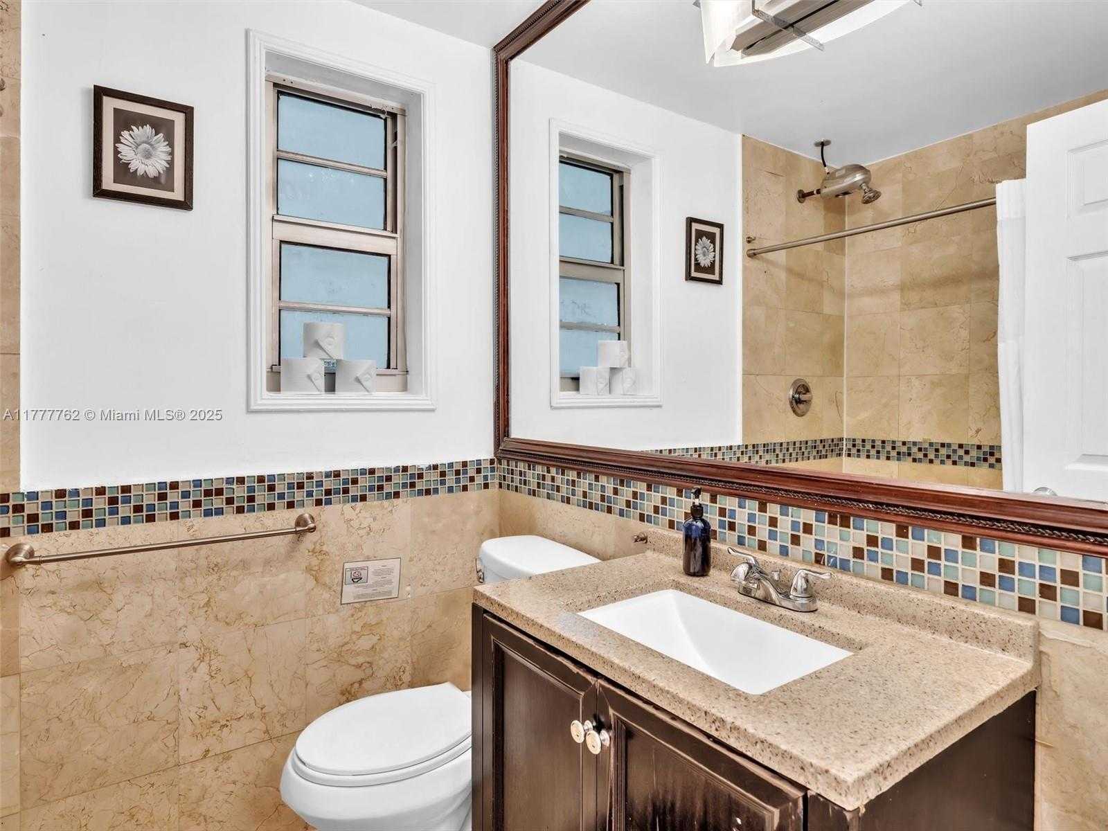 Small Image of 1534 EUCLID AVENUE, Miami Beach Number 27
