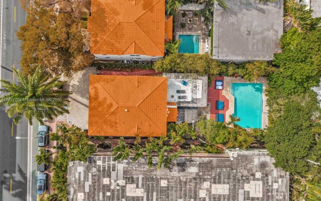 Small Image of 1534 EUCLID AVENUE, Miami Beach Number 30