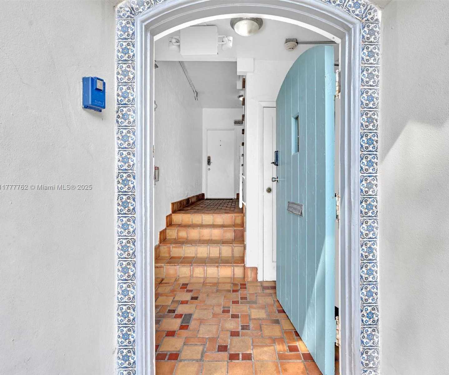 Small Image of 1534 EUCLID AVENUE, Miami Beach Number 8