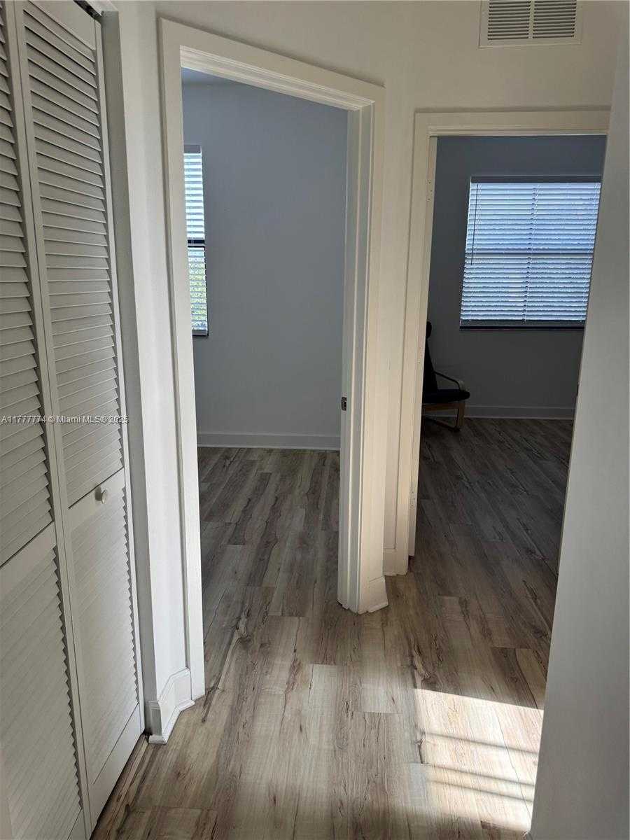 Small Image of 4849 NORTH WEST 57TH CT, Tamarac Number 10