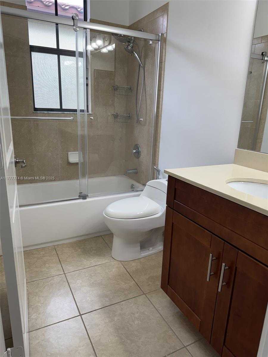 Small Image of 4849 NORTH WEST 57TH CT, Tamarac Number 12