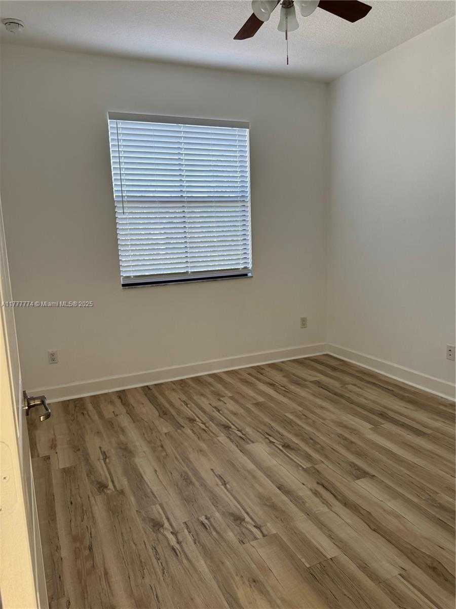 Small Image of 4849 NORTH WEST 57TH CT, Tamarac Number 14