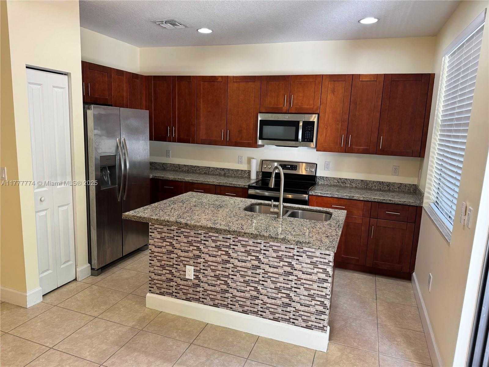 Small Image of 4849 NORTH WEST 57TH CT, Tamarac Number 8