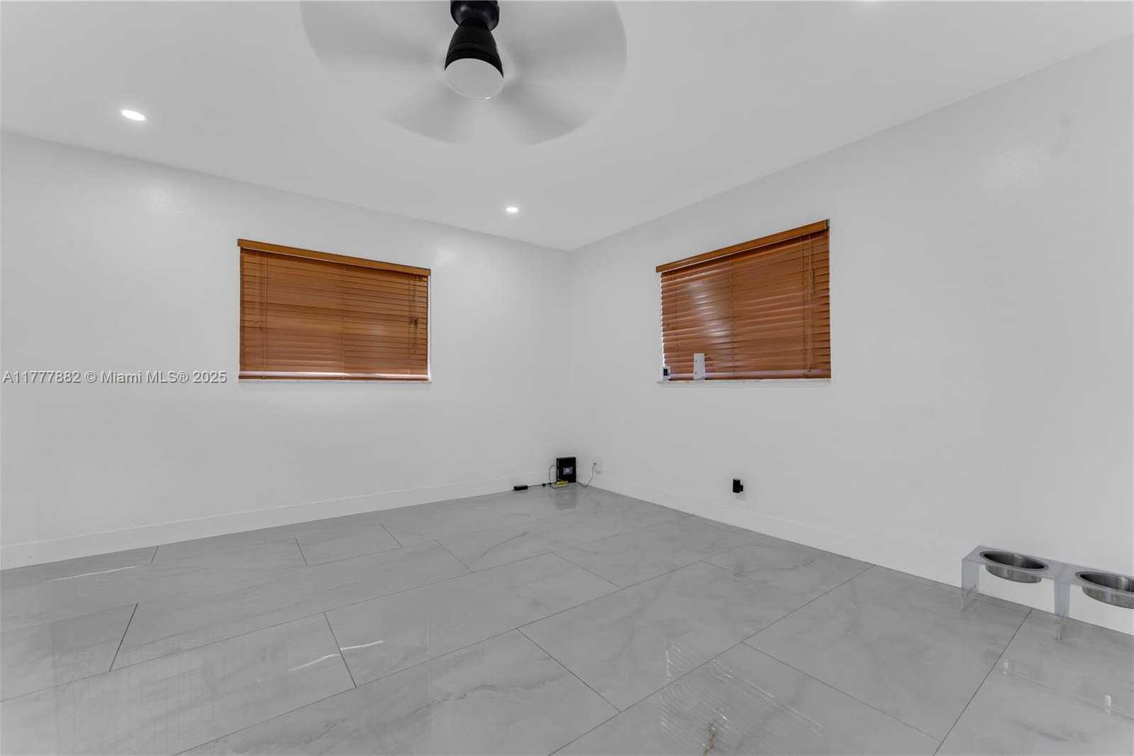 Small Image of 6924 NORTH WEST 8TH CT, Margate Number 19