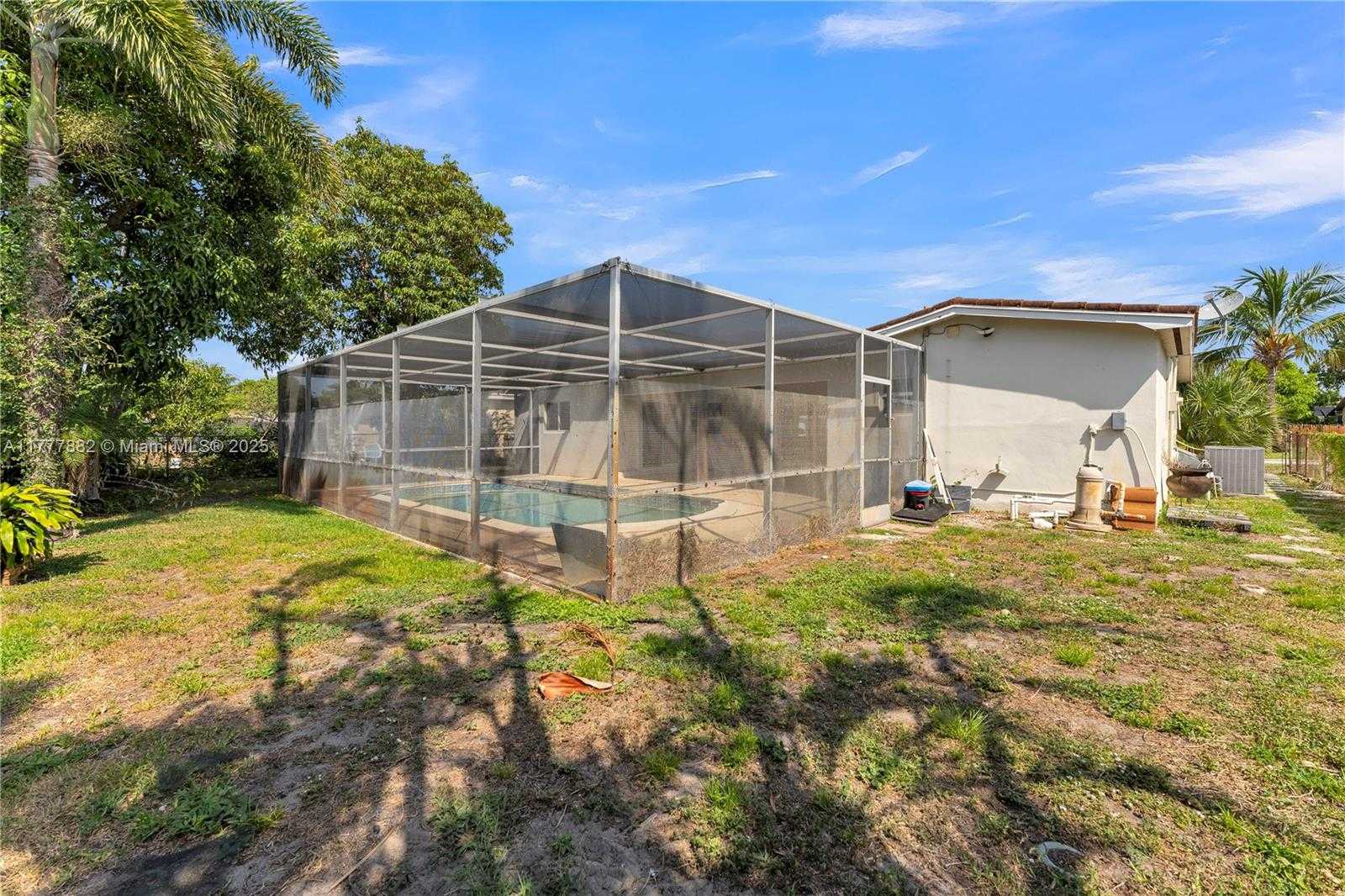 Small Image of 6924 NORTH WEST 8TH CT, Margate Number 35