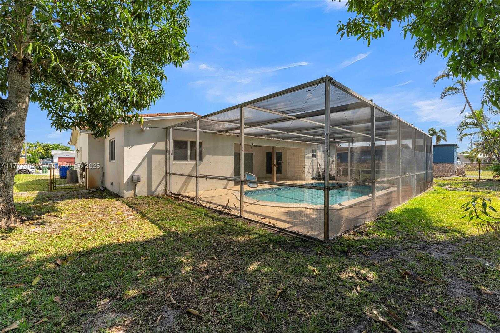 Small Image of 6924 NORTH WEST 8TH CT, Margate Number 36