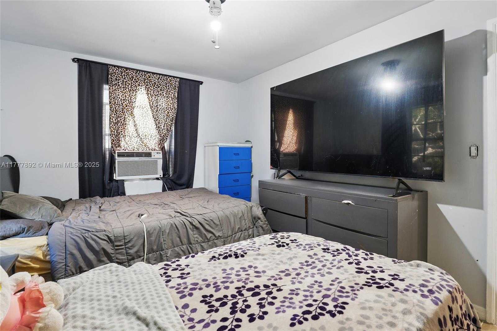 Small Image of 936 38TH ST, West Palm Beach Number 20